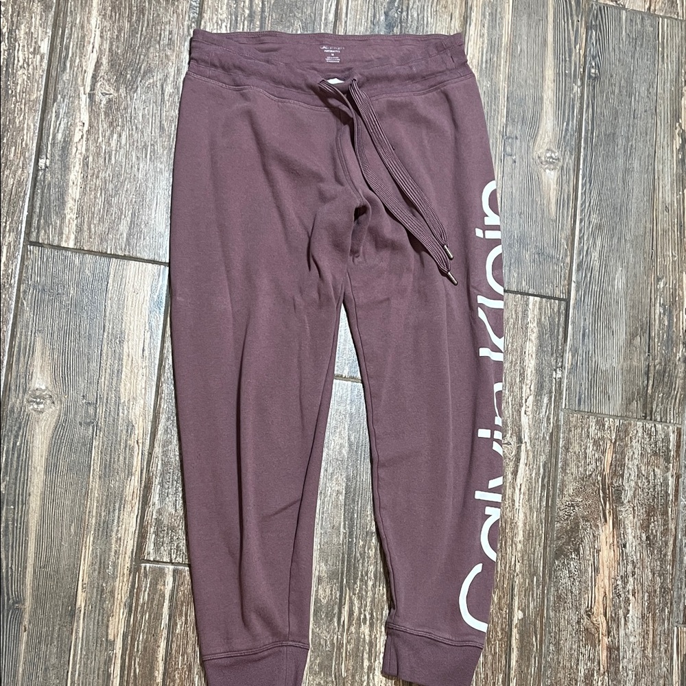Calvin Klein Women's Plum Joggers